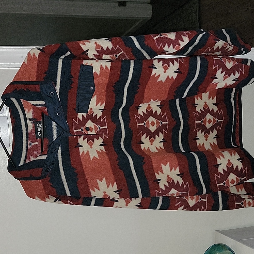 Como Man size L fleece tribal print shirt